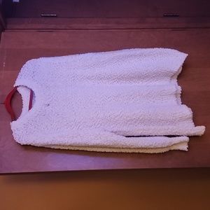 Size 1x Zenana brand popcorn sweater
